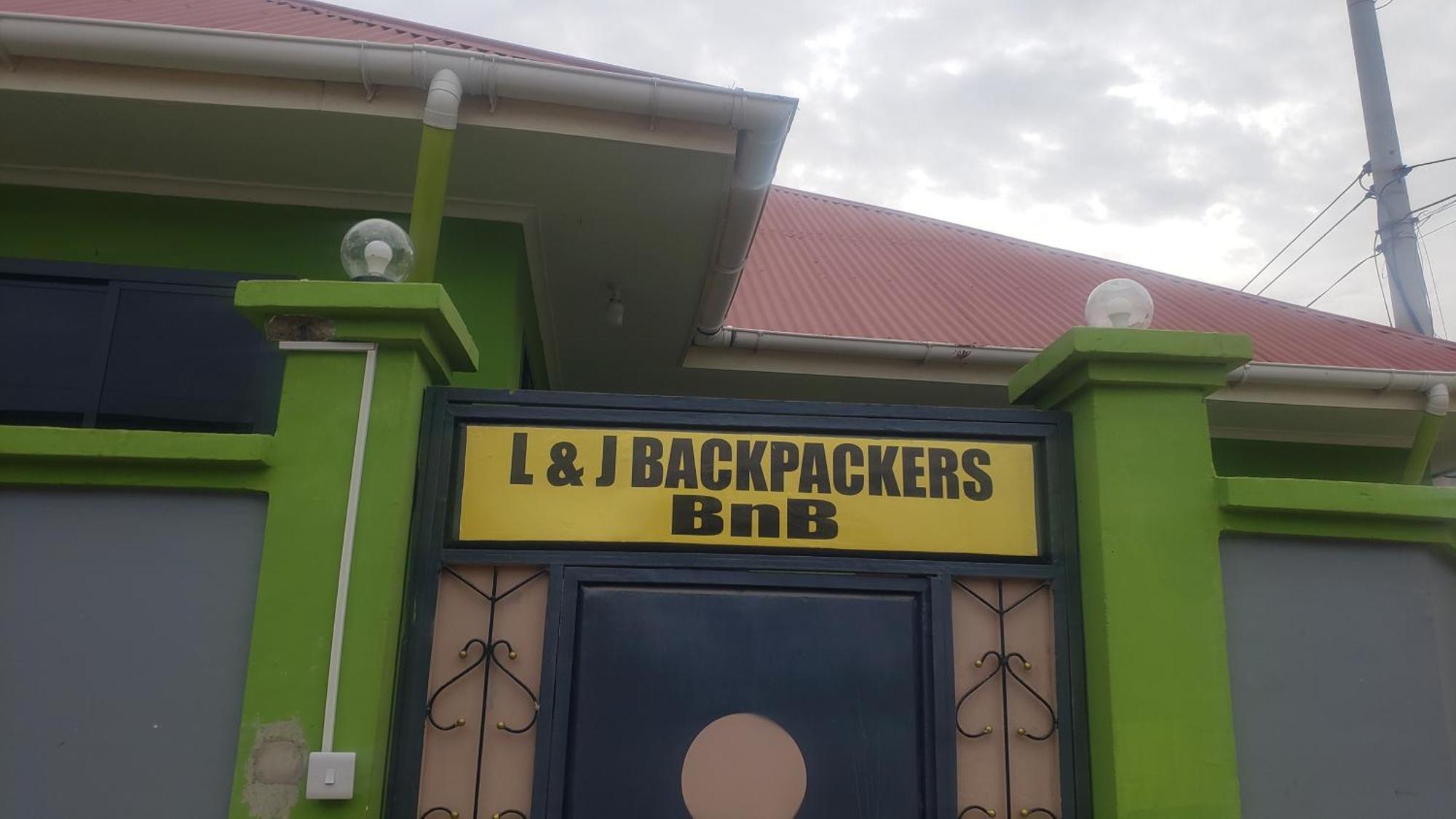L&J Modern Backpackers Bnb Dar es Salaam Exterior photo