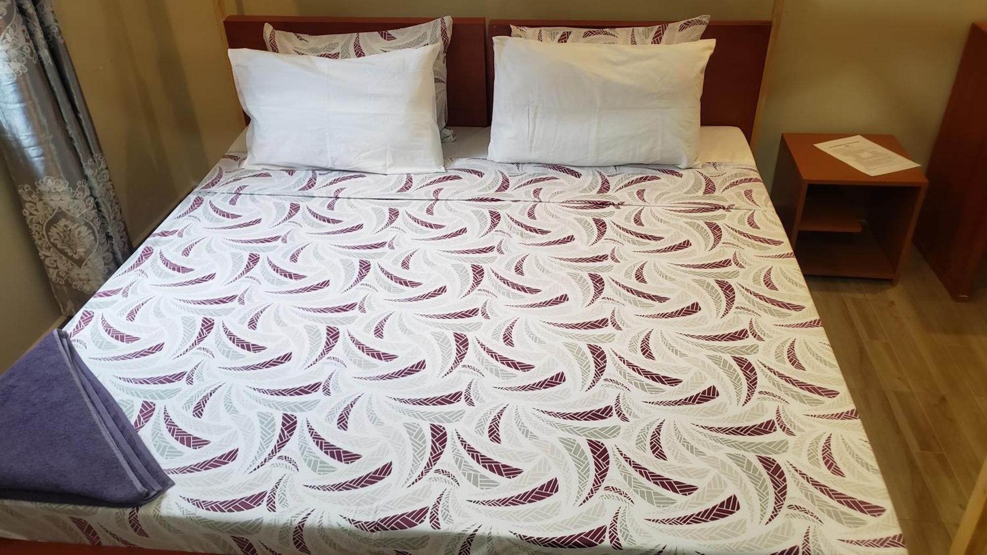L&J Modern Backpackers Bnb Dar es Salaam Exterior photo